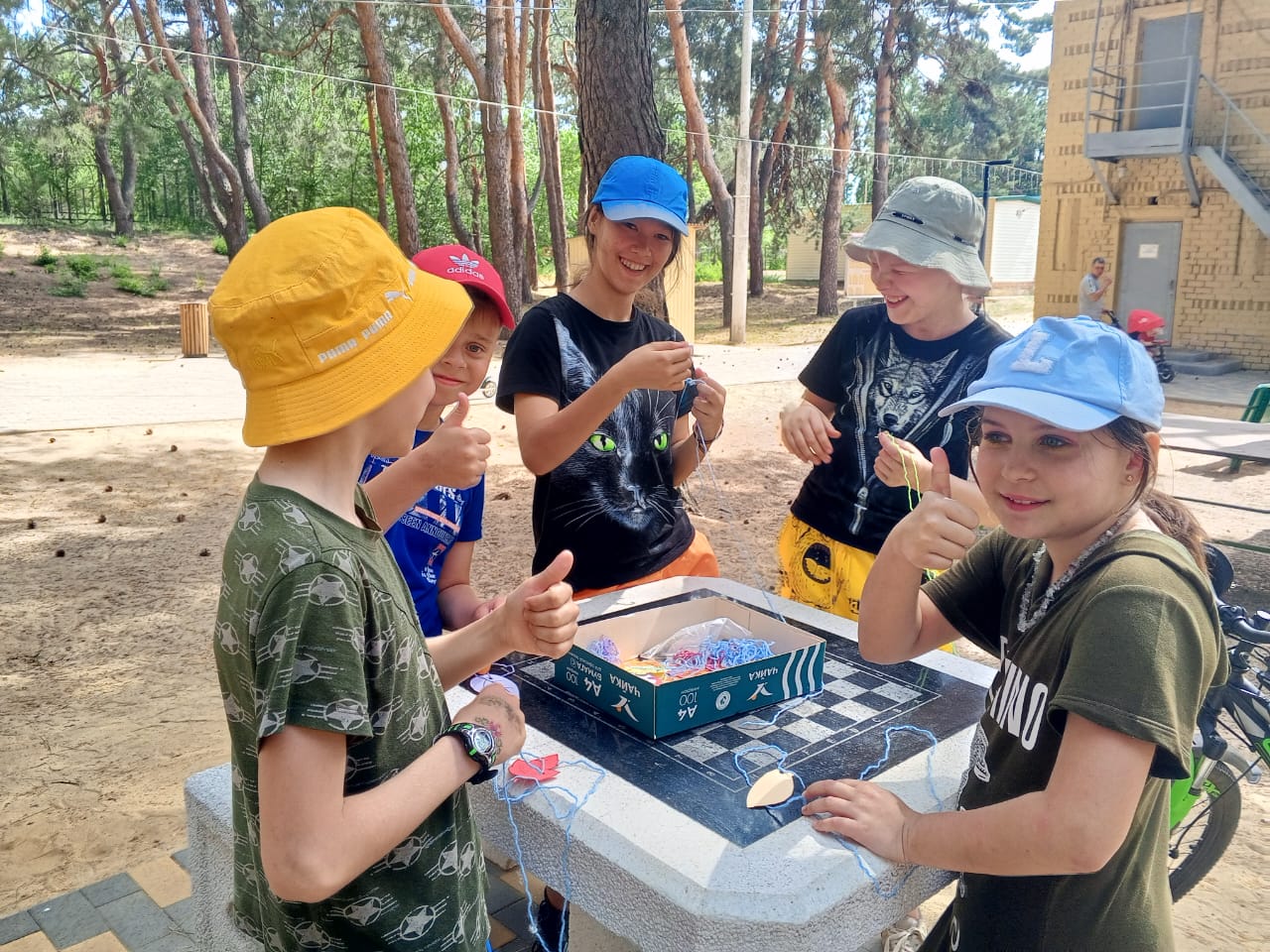 Жирновские семьи отмечают День защиты детей | 01.06.2024 | Жирновск -  БезФормата